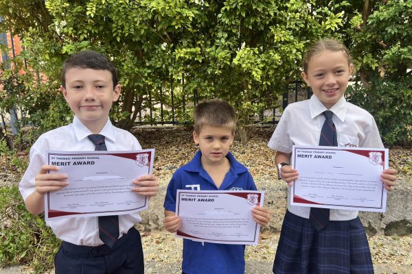 Awards-03-May-22-24